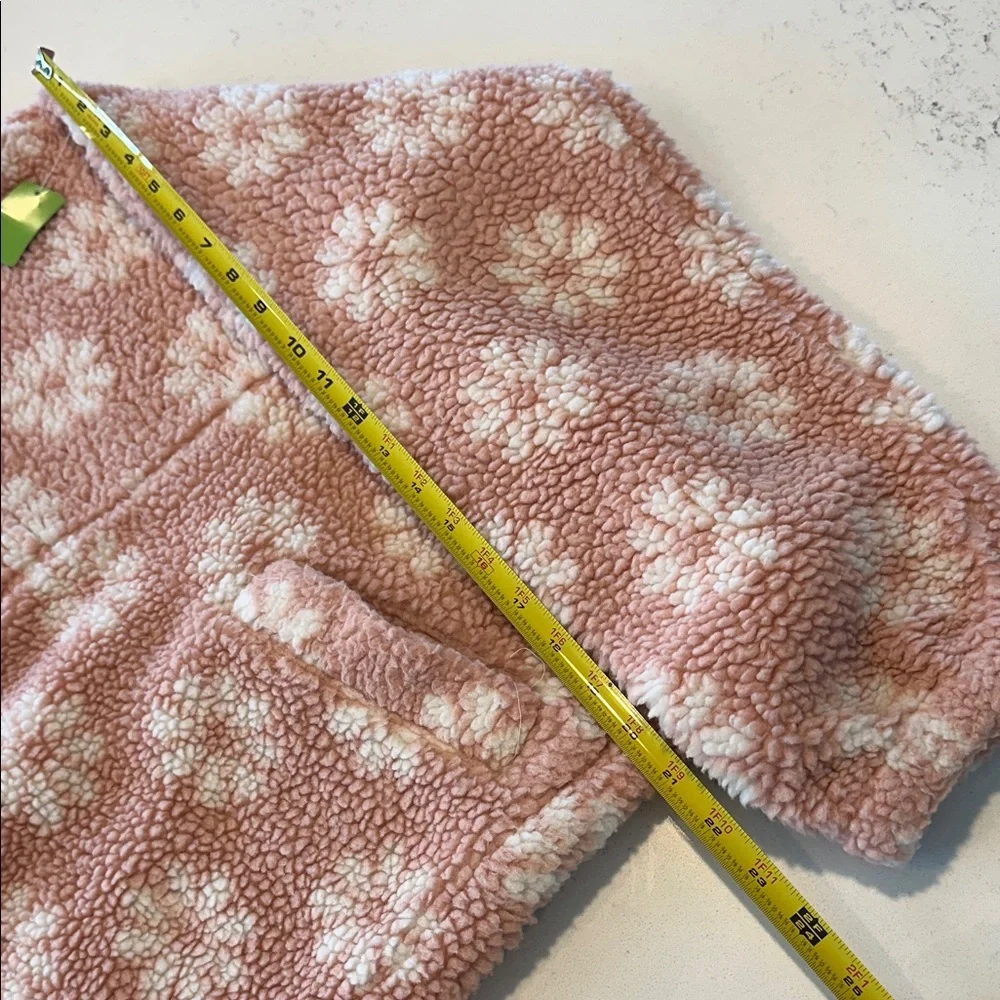 Bundle 5 items @ 10$, pay only 30$ - 2 items free!  Pink Floral Teddy Jacket - Picture 7 of 7